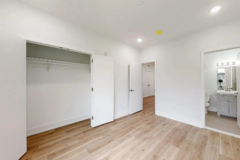 1726 W Susquehanna Ave - Photo 5 of 14