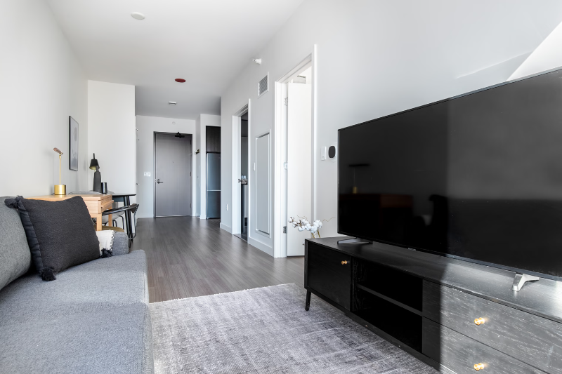 1231 S Indiana Ave - Photo 4 of 20