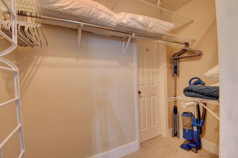 721 Northeast 8th Avenue - Photo 7 of 19