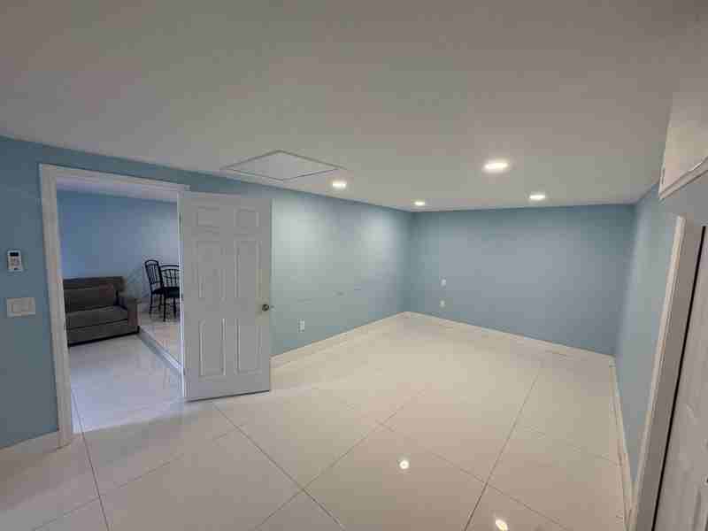 2025 56th Ave - Photo 3 of 9