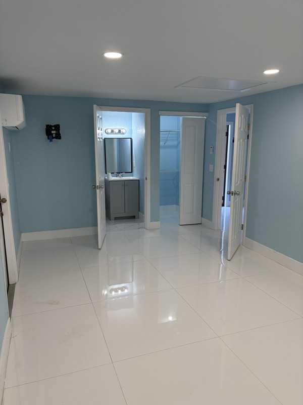 2025 56th Ave - Photo 4 of 9