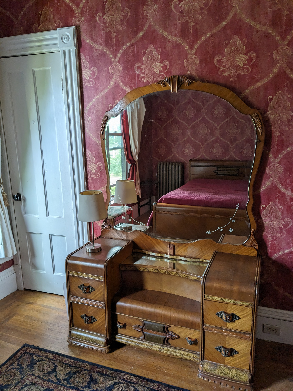 52 Fairfield Avenue - Photo 6 of 20