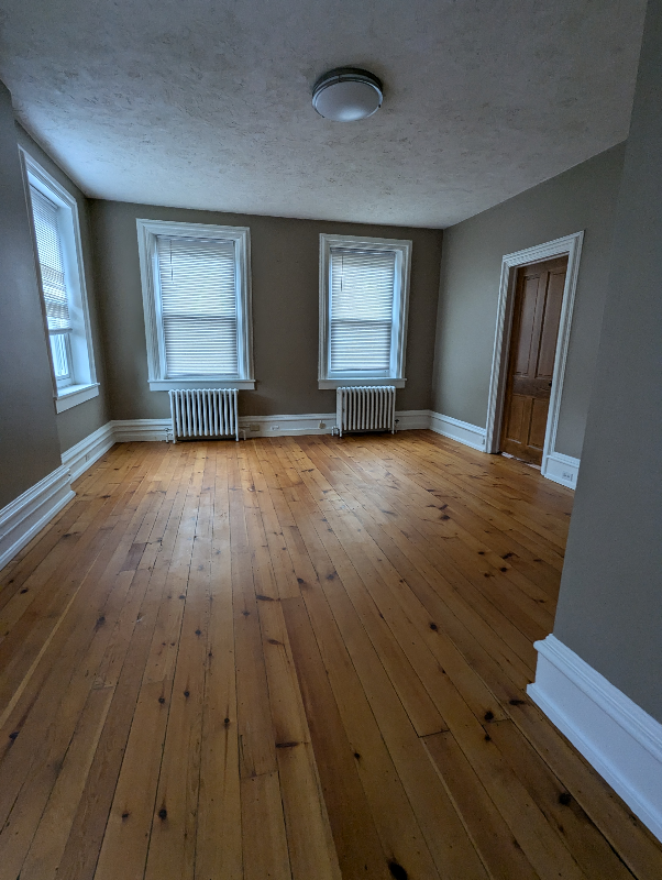134 N George St #134 - Photo 5 of 7