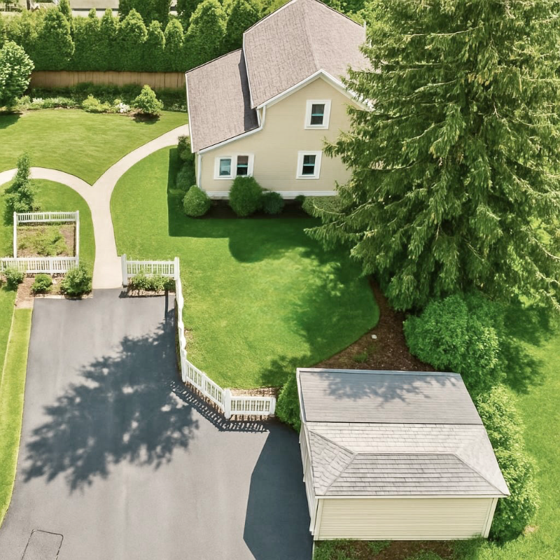 39 Twitchell Street - Photo 2 of 11