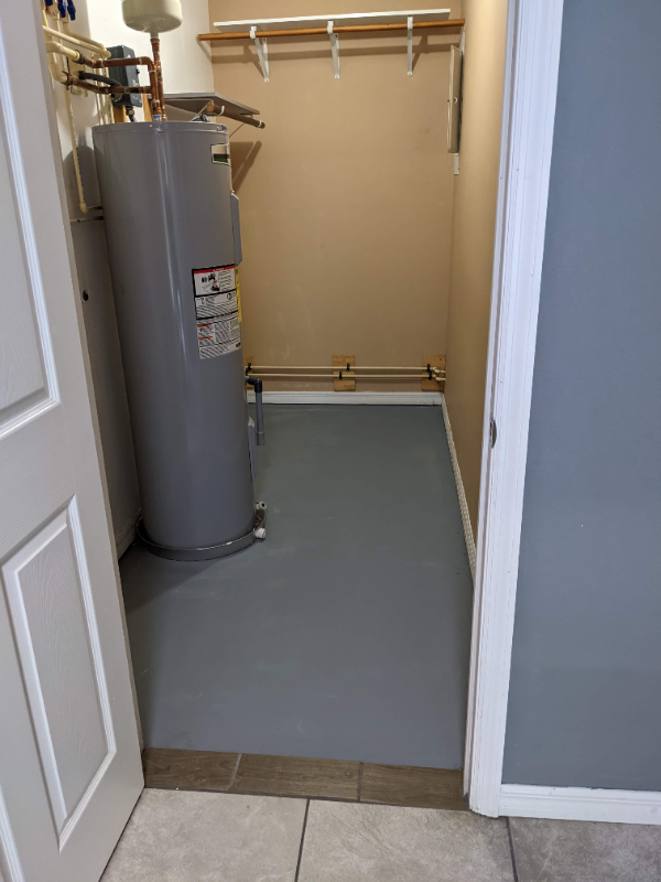 1341 Cindy Cir Ne - Photo 2 of 9