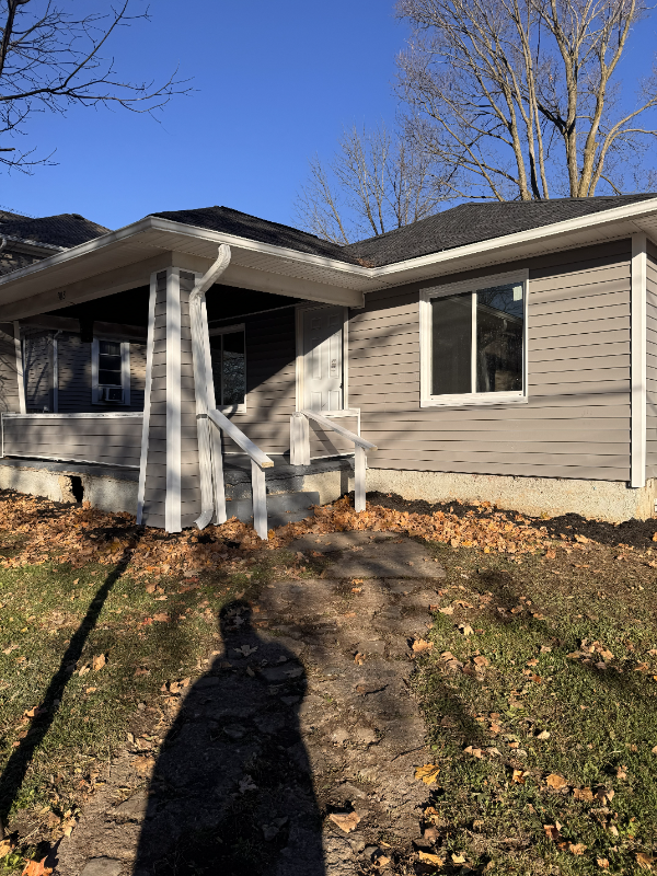 208 West Brown Avenue - Photo 2 of 18