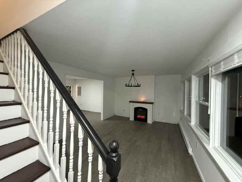 801 Las Vegas Dr - Photo 3 of 12