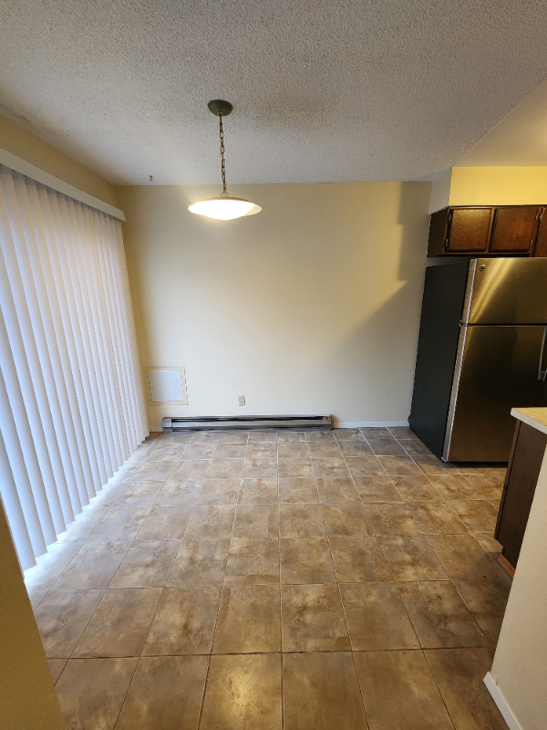 1214 East 3rd Street #1 - Photo 2 of 8