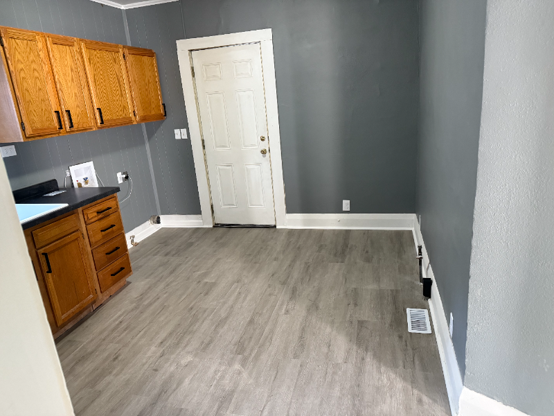 629 Willard St - Photo 2 of 10