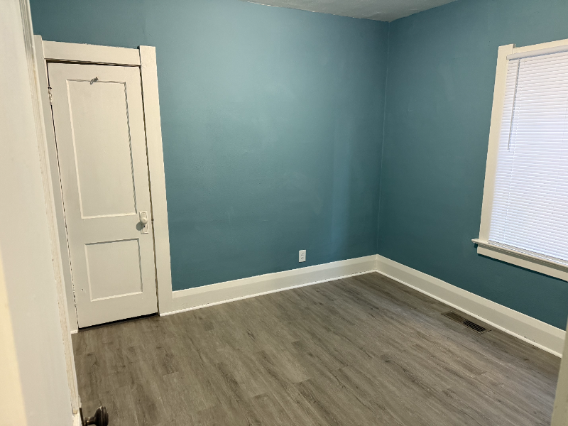 629 Willard St - Photo 5 of 10