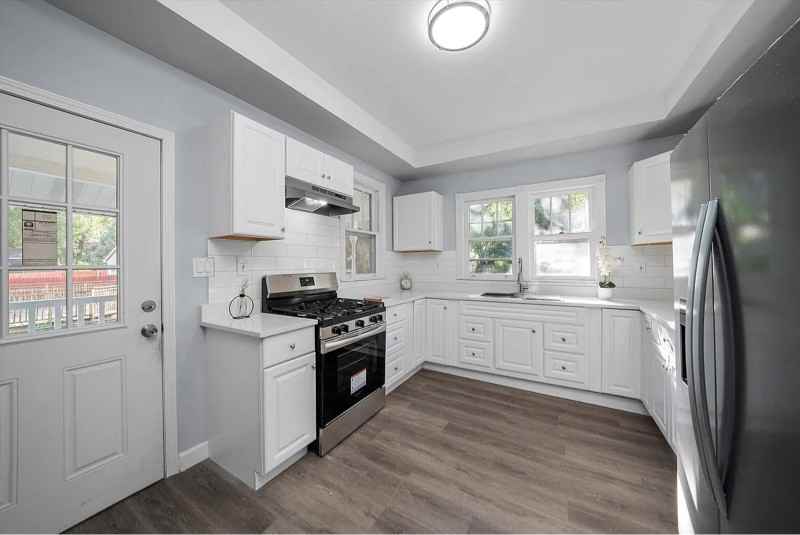 628 S Liberty St - Photo 3 of 17