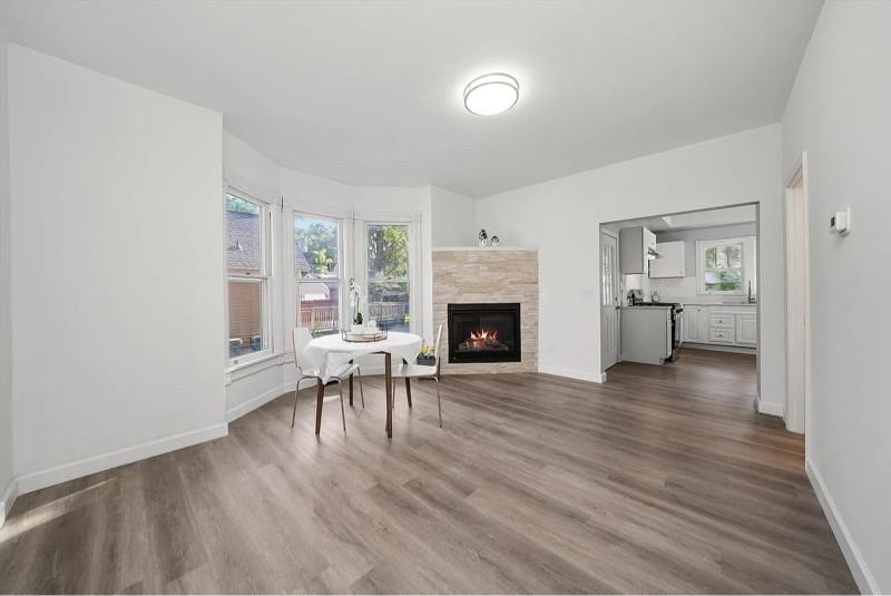 628 S Liberty St - Photo 4 of 17