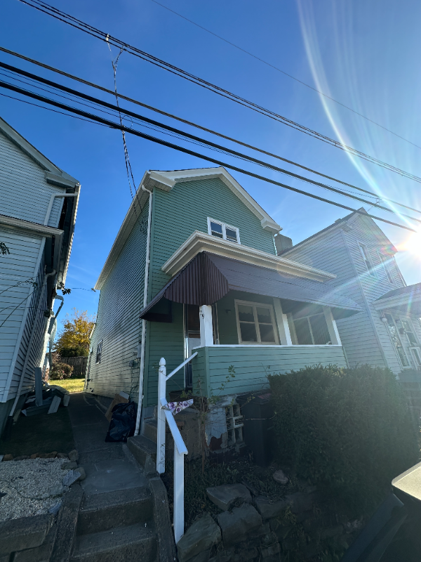 129 Frank Street - Photo 2 of 16