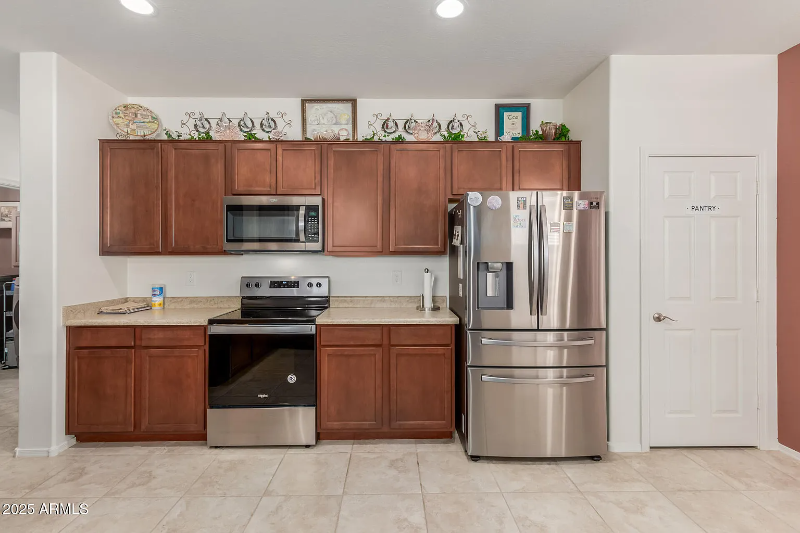 7224 W Puget Ave - Photo 5 of 12