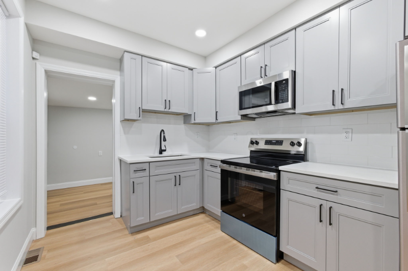 2125 N 28th St - Photo 6 of 20