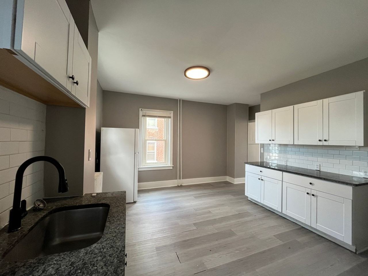 2404 S 4th St - Photo 7 of 22