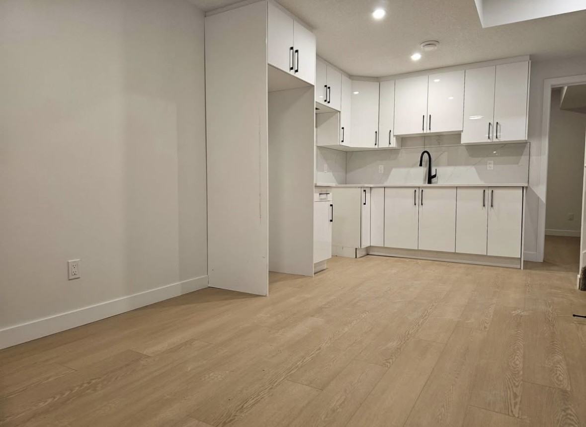 15315 95 Ave Nw Bsmt #1BS - Photo 2 of 7