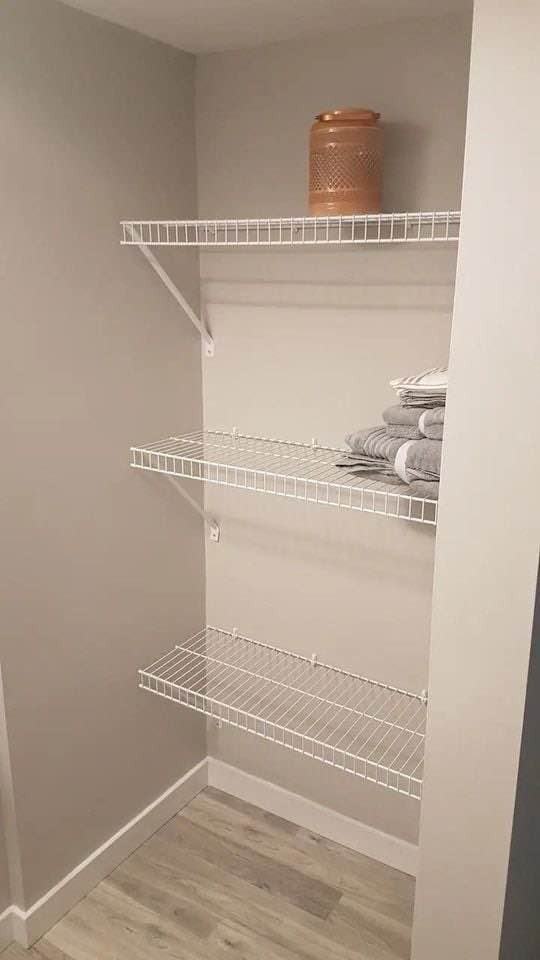 152 Essex St - Photo 6 of 10