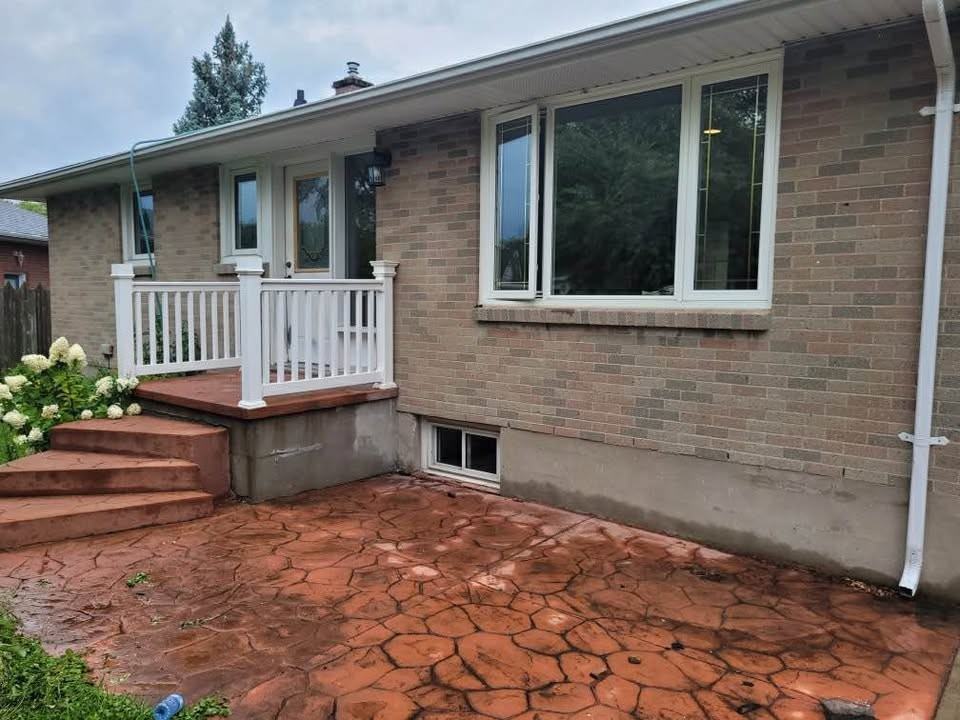 31 Tunis Ave Uppr - Photo 5 of 11