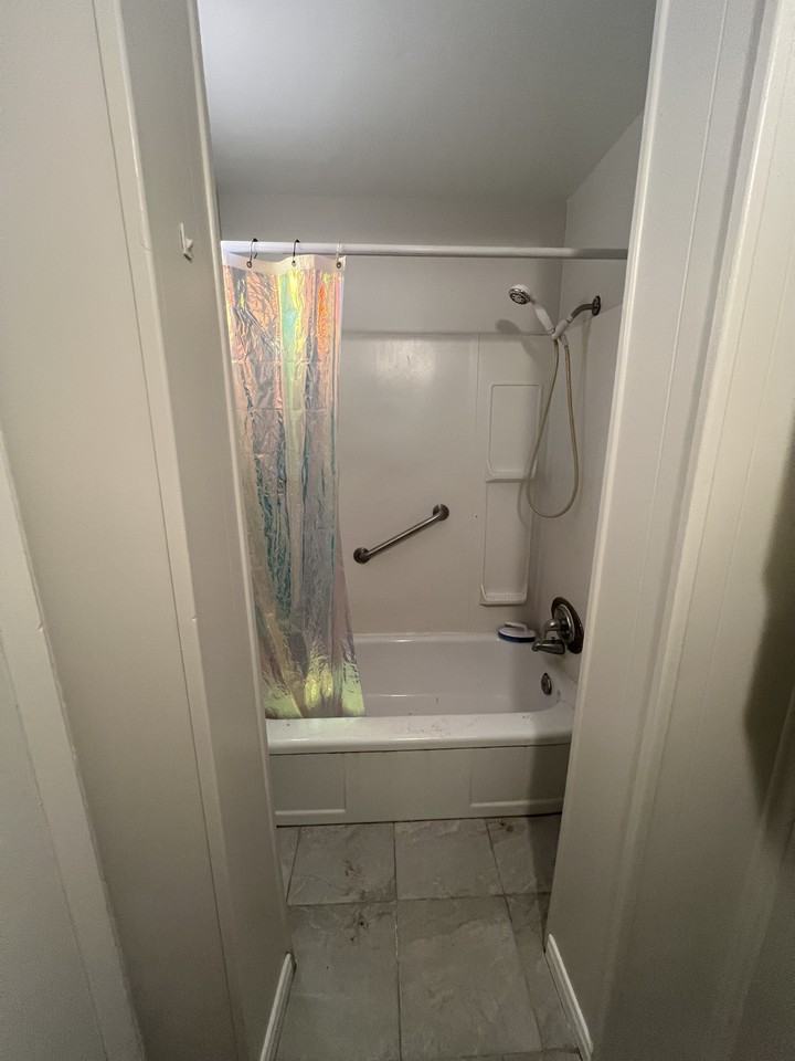 13 Ann St #4 - Photo 5 of 5