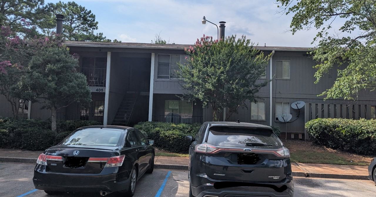 405 Skyview Dr #F - Photo 3 of 19