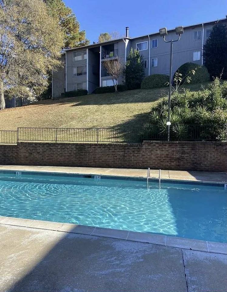 405 Skyview Dr #F - Photo 5 of 19