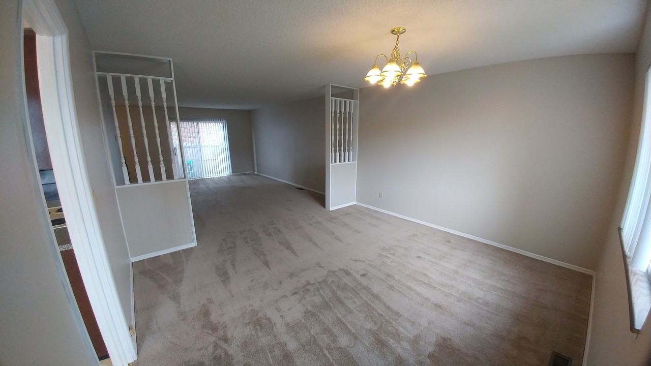 8516 W 85th St #8516 - Photo 3 of 19