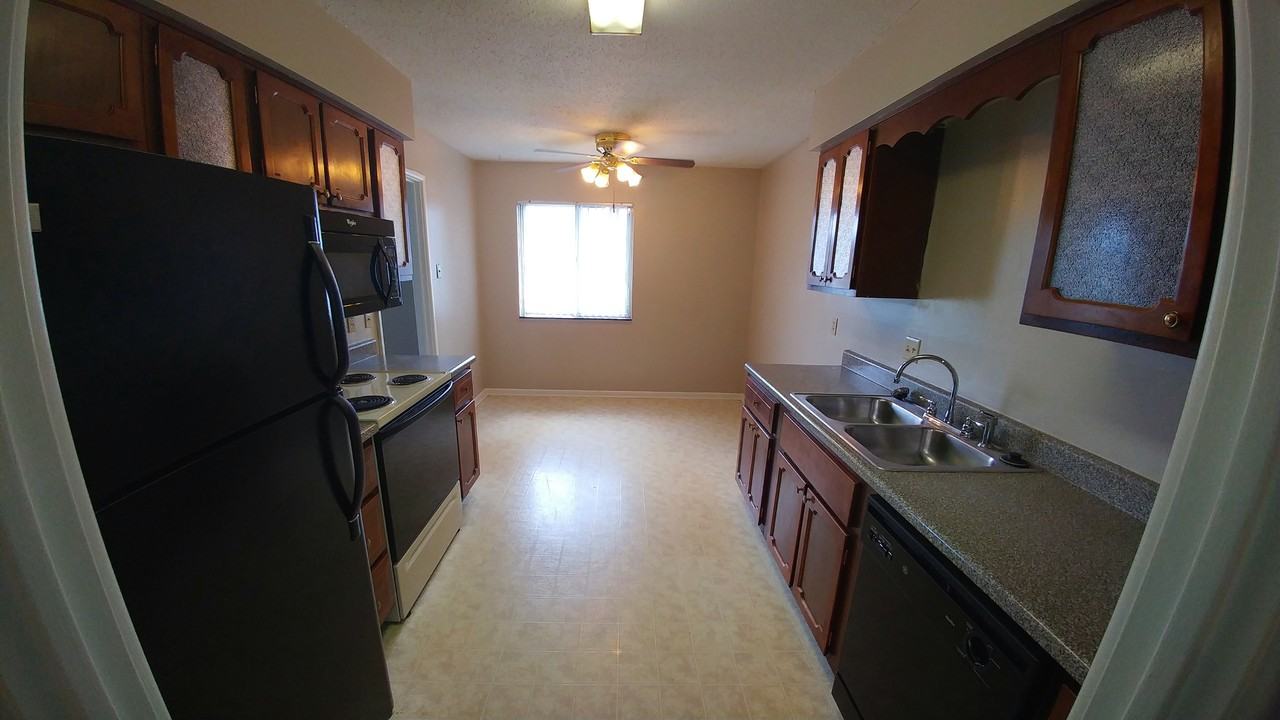 8516 W 85th St #8516 - Photo 4 of 19