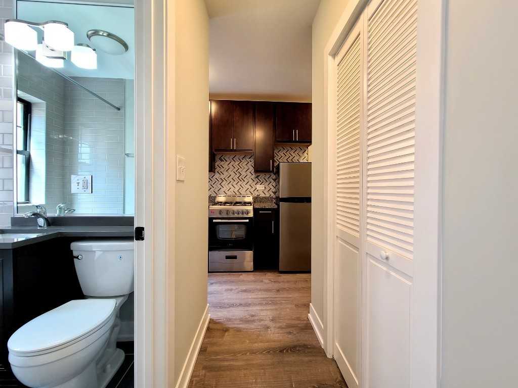 433 West Belden Avenue - Photo 4 of 8