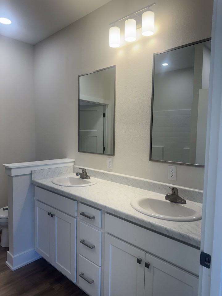 1101 Emerald Cove Drive #1101 - Photo 4 of 12