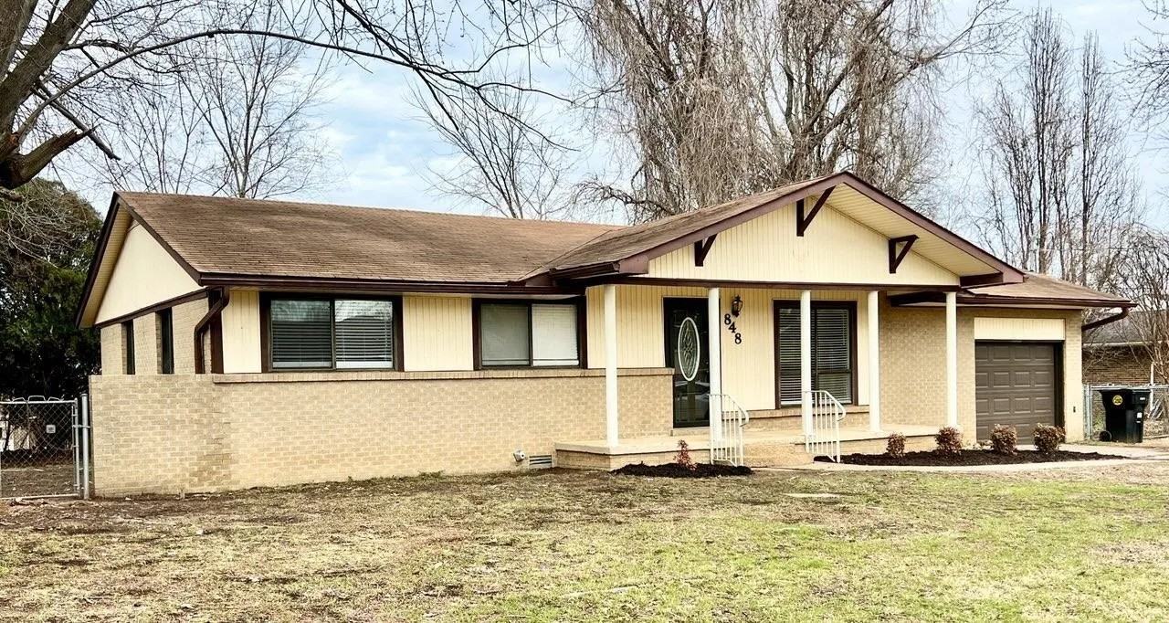 848 Southview Drive #NA - Photo 2 of 10