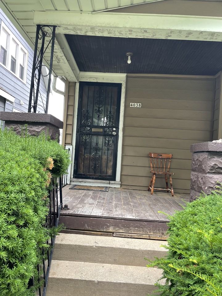 4038 N 19th St #NA - Photo 4 of 4