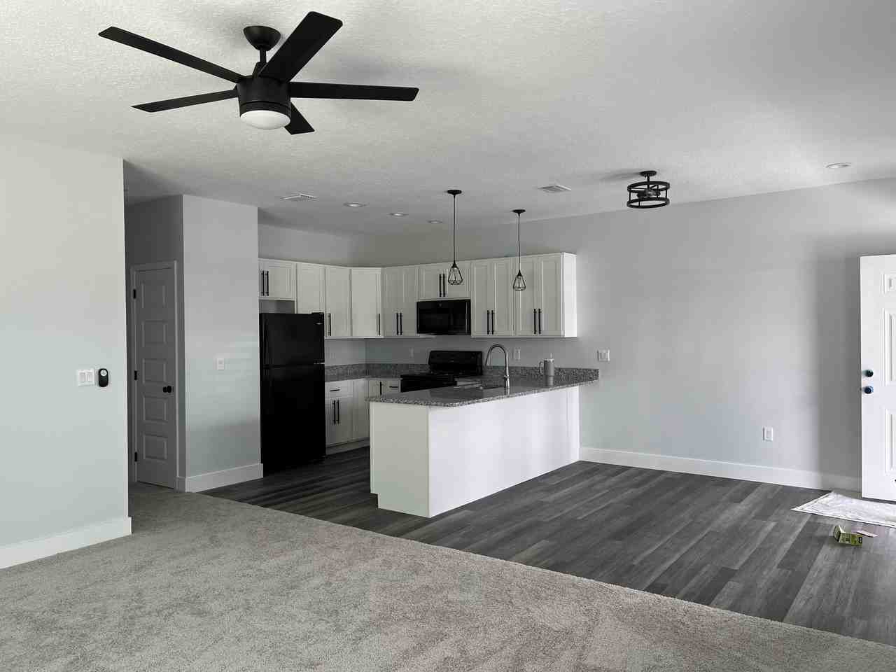 440 Nw Lake City Ave #102