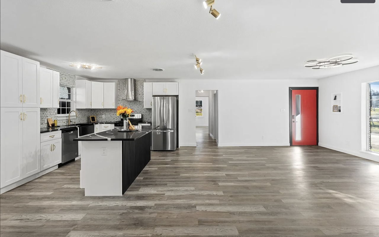 3423 W Clarendon Dr #NA - Photo 5 of 36