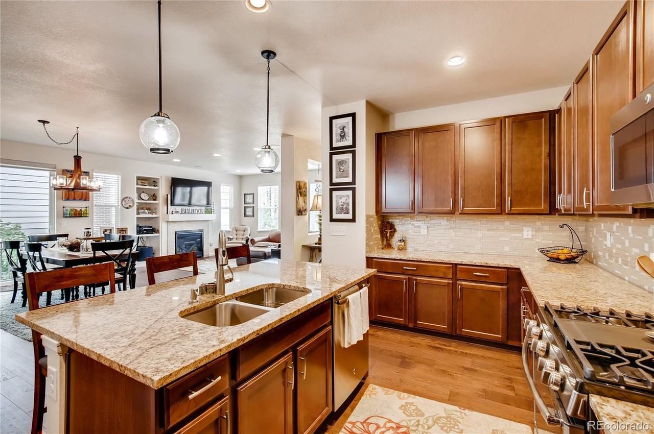 511 E Hinsdale Ave #NA - Photo 3 of 31