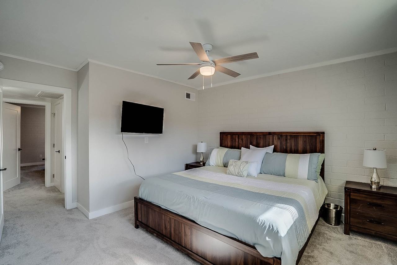 4848 N Woodmere Fairway #2 - Photo 6 of 26