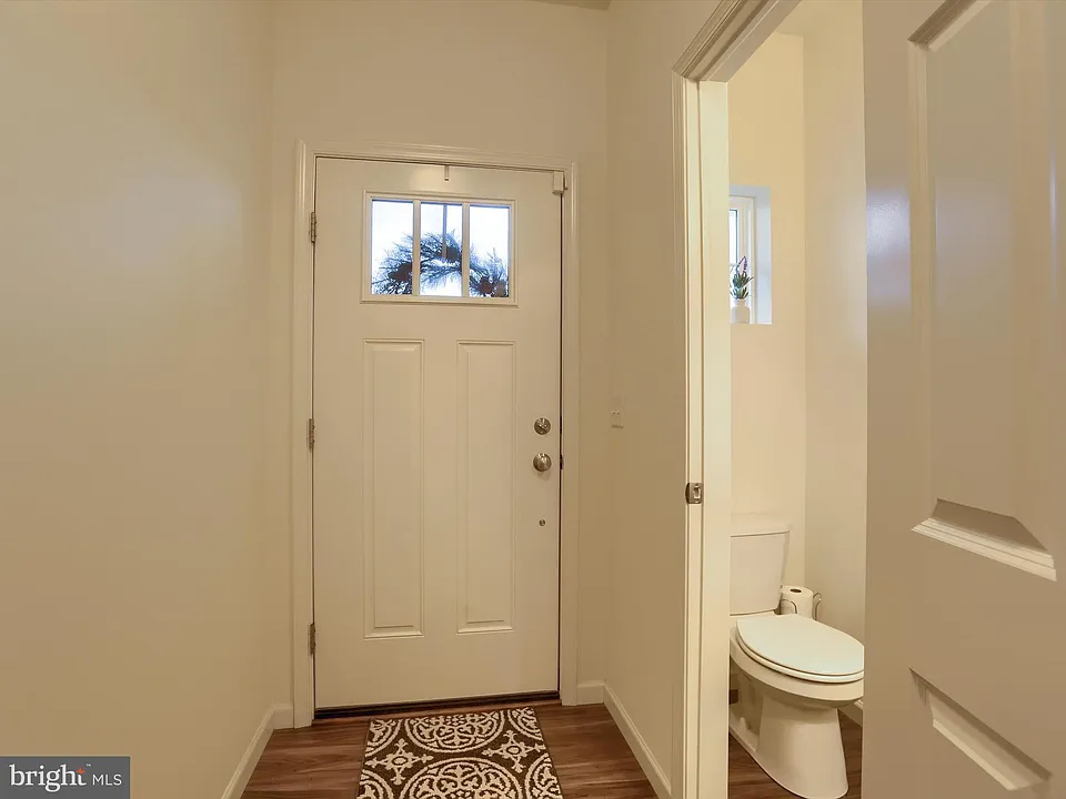 1730 Fairbank Ln - Photo 2 of 14