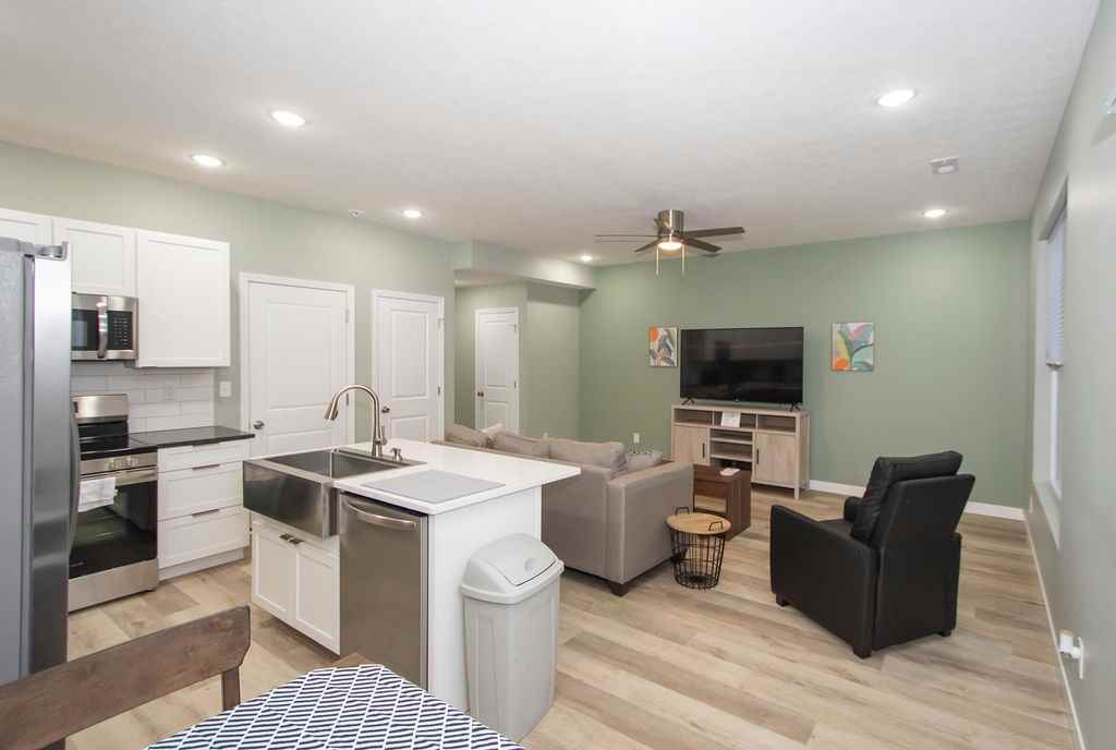 2014 Cherry St #NA - Photo 3 of 17