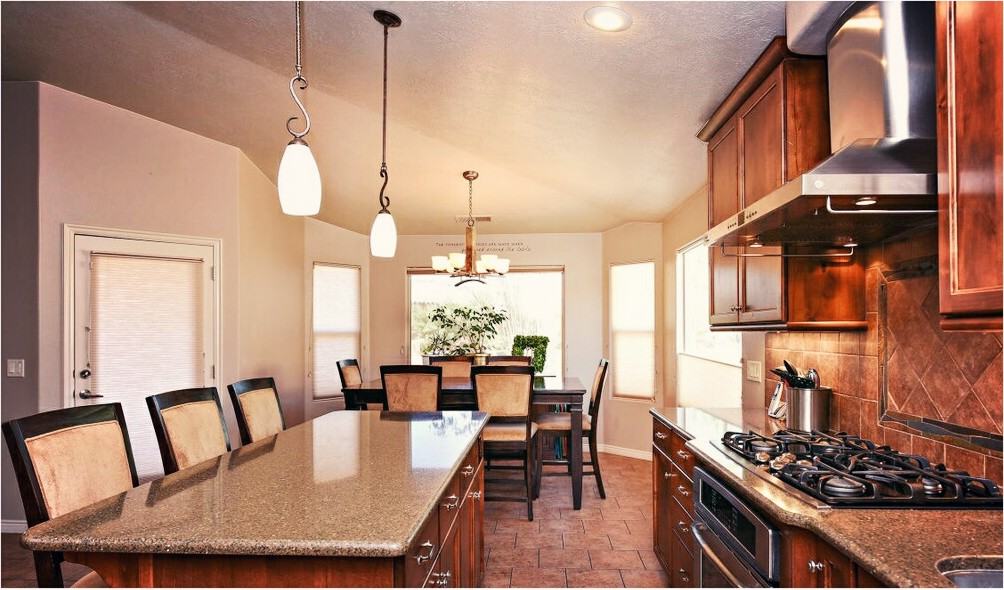 328 S 300 W #NA - Photo 6 of 14