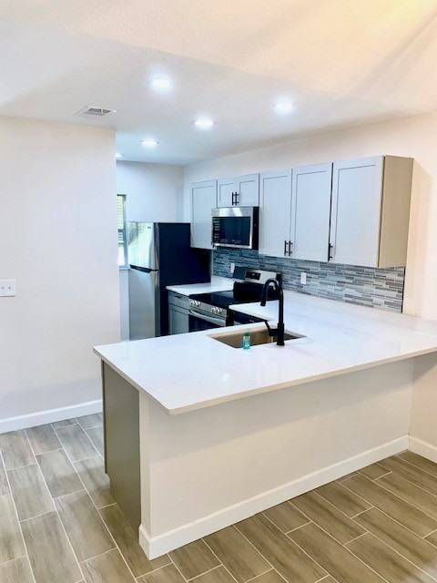 5340 Royal Palm Ave #5340 - Photo 2 of 10