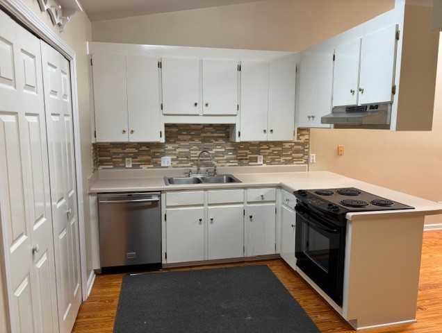 1312 Baywood Road #NA - Photo 3 of 4