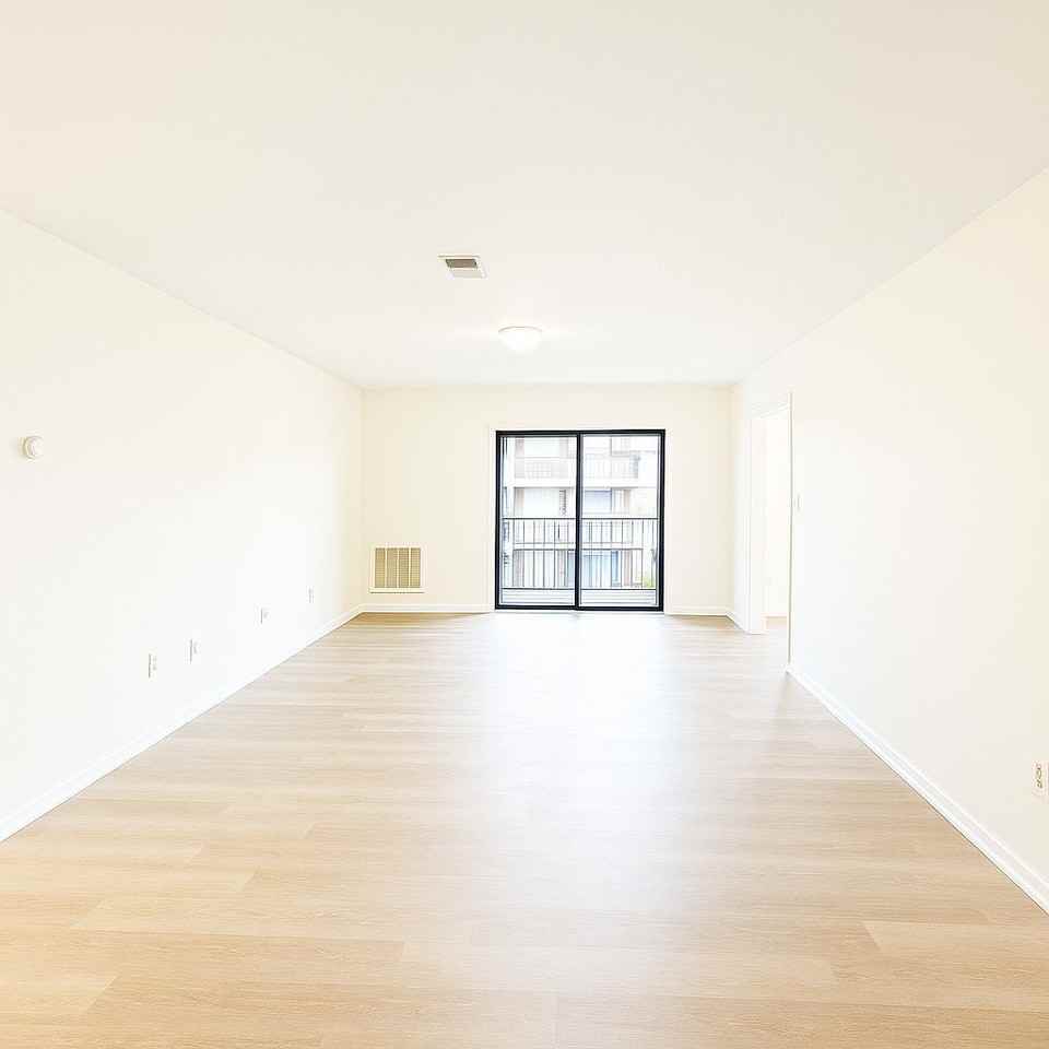 732 Kennedy Drive #732 - Photo 2 of 6