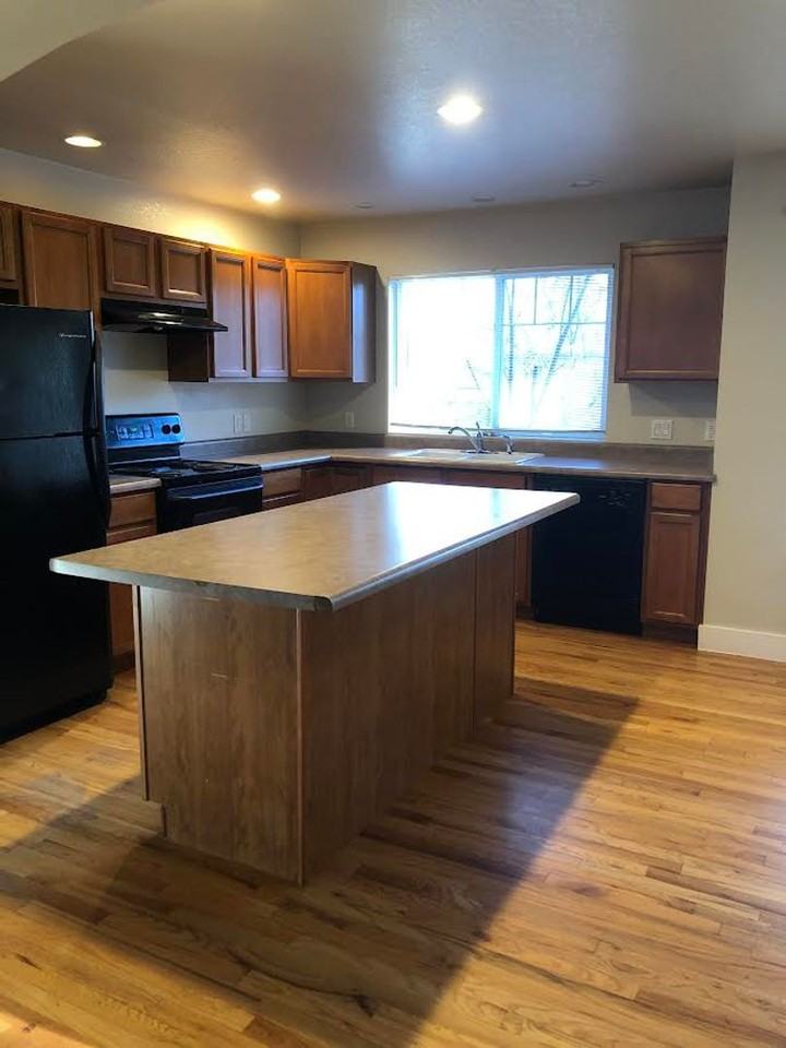 1816 Lorraine Street #A - Photo 7 of 23