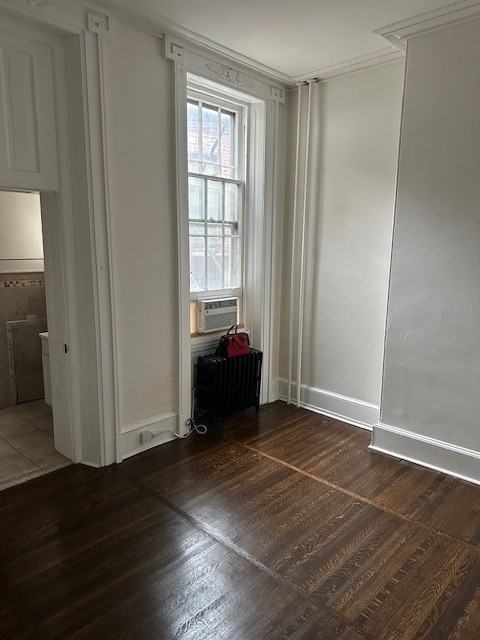 909 Clinton St #2B - Photo 3 of 7