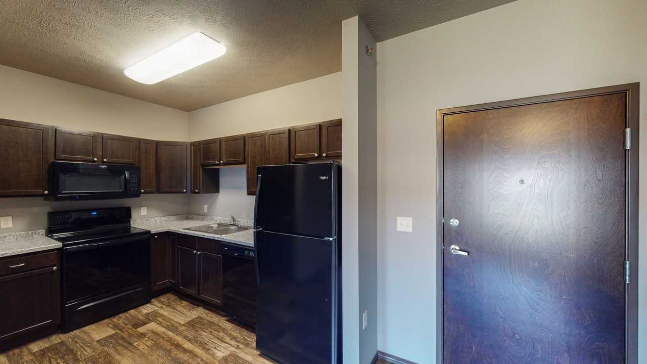 1510 Juneau Pl Se #1 - Photo 3 of 9