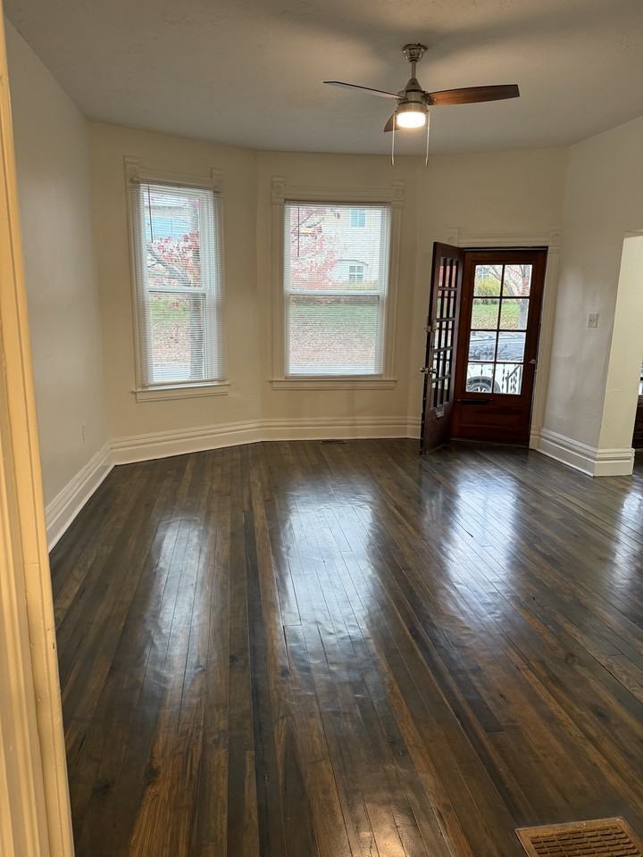 1118 Kinneys Lane #A - Photo 3 of 8