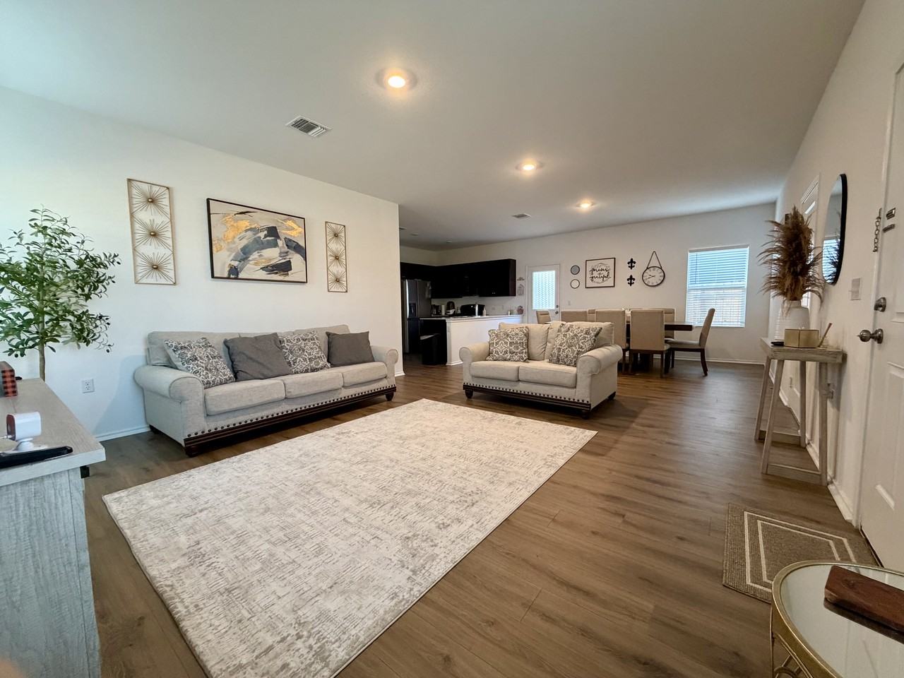 2821 Dezmond Diamond Ct #NA - Photo 3 of 18