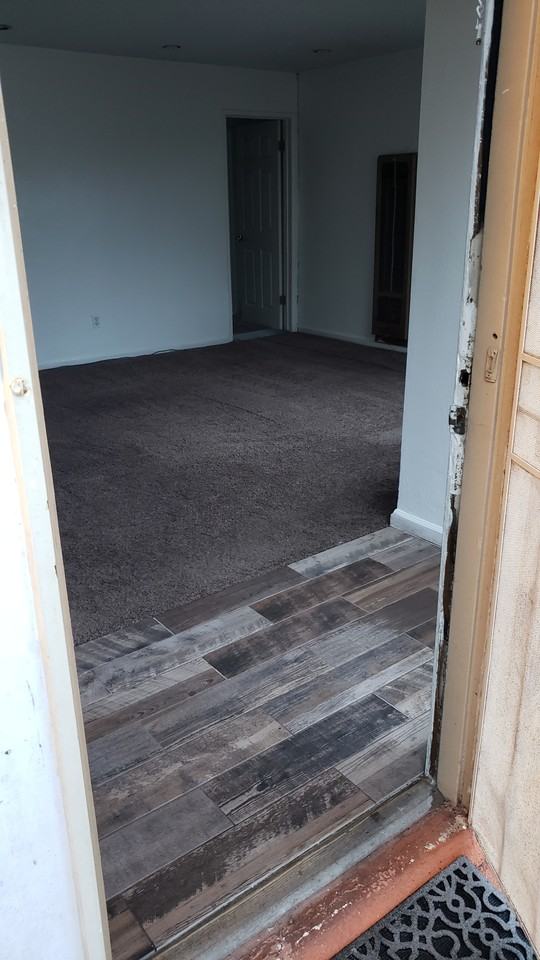 637 W 32nd St #639-1-2 - Photo 6 of 8