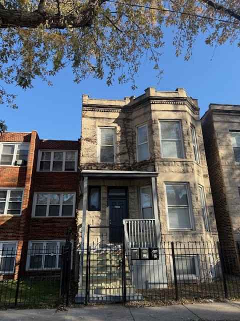 6609 S Rhodes Ave #2