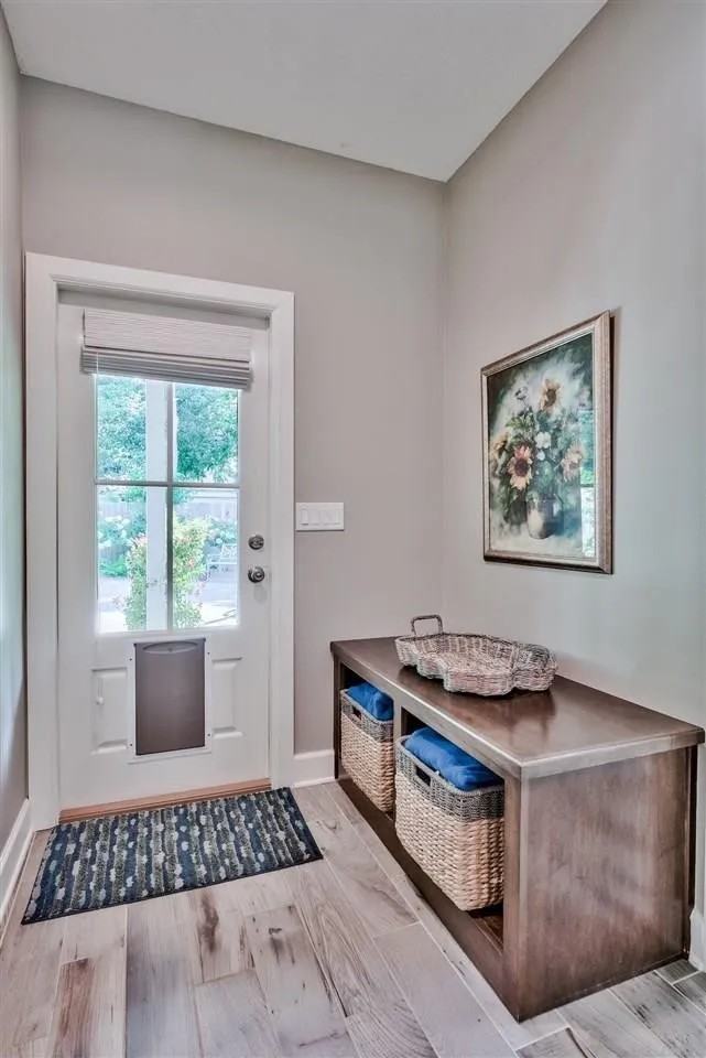 1121 E Maxwell St #NA - Photo 4 of 20